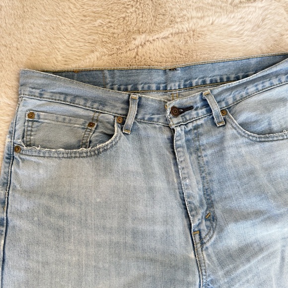 Levi's Jeans - Picture 2 of 5